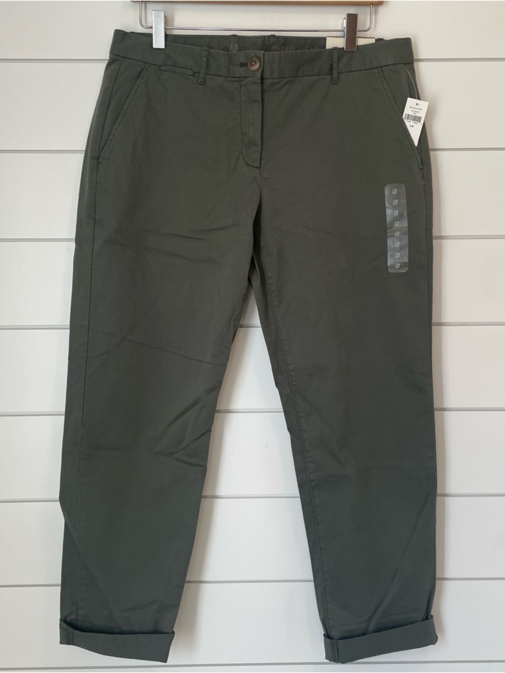 Women’s Olive Green Cropped Casual Chino Pants - Picture 4 of 13